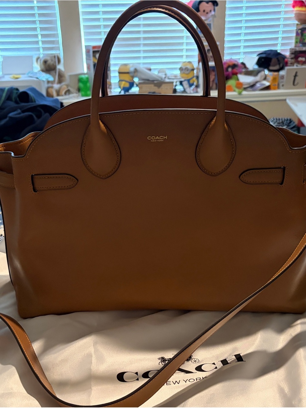 Soft Empire Carryall Bag 40  HONEY TAN with burnished details